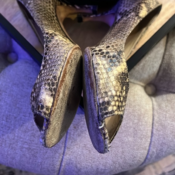 Jimmy Choo Snakeskin Peep Toe Pumps…Size 37 - Picture 7 of 7